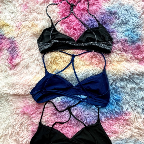 bundle of bralettes - Picture 2 of 5